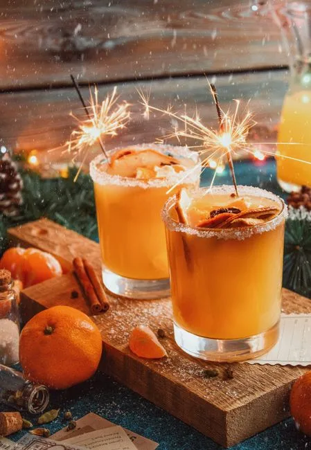 Foto da receita pronta de Caipirinha de Tangerina com Pimenta Rosa