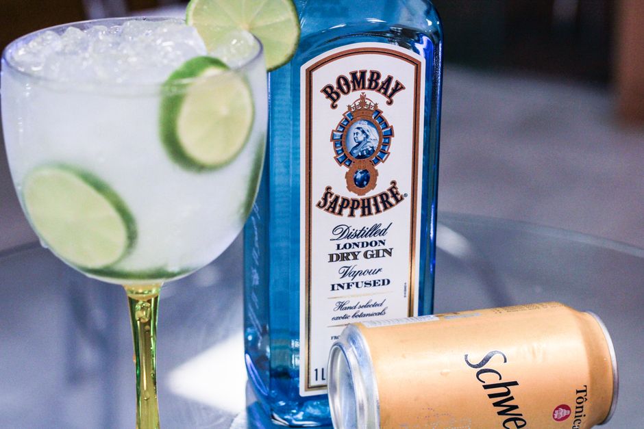 Gin tônica com limão