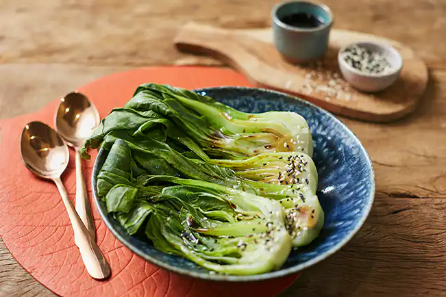 Acelga chinesa (bok choy) no vapor