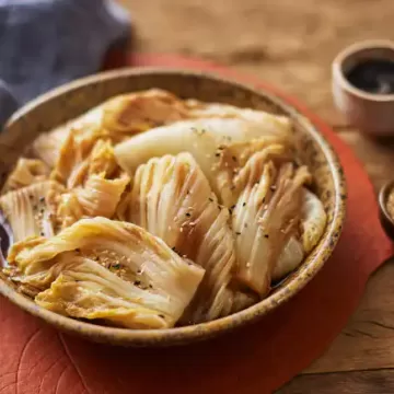 Acelga marinada com shoyu e gengibre