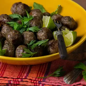 Almôndega aperitivo