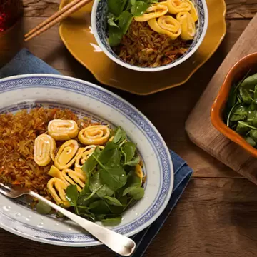 Arroz frito com omelete japonesa