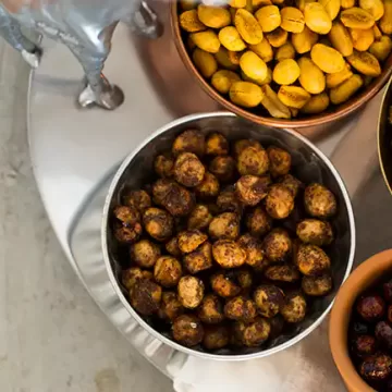 Avelã temperada com pimenta síria