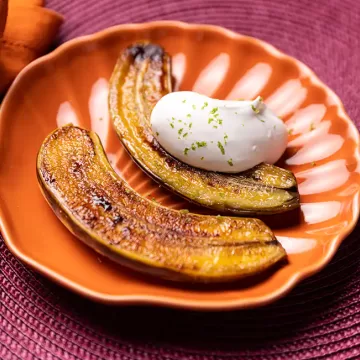 Banana dourada com merengue