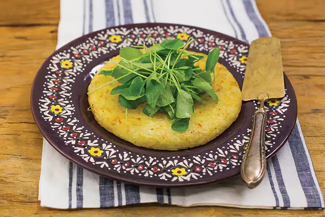 Batata rosti com salada de agrião