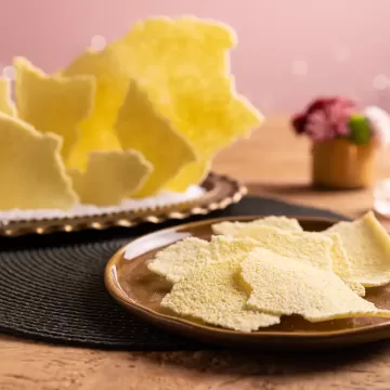 Beiju de tapioca com cúrcuma
