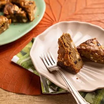 Blondie com banana e castanha-de-caju