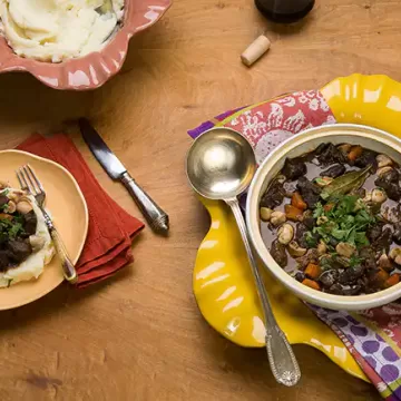 Boeuf bourguignon na panela de pressão elétrica