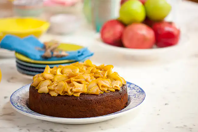Bolo de mel e maçã