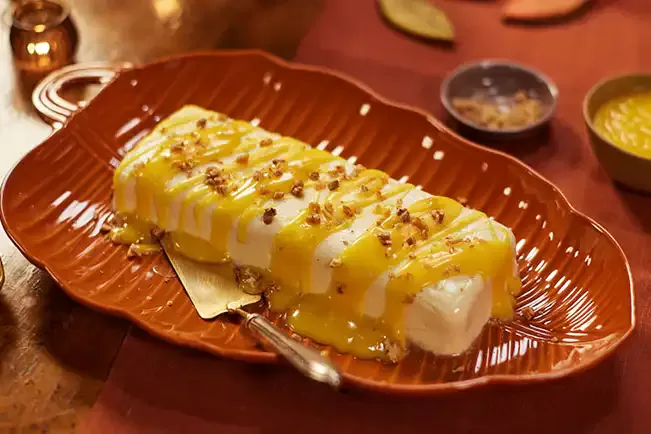 Receita de Bolo de sorvete com coco e baba de moça