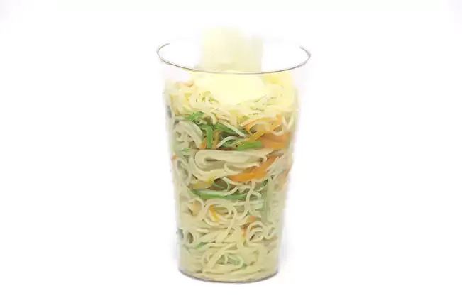Receita de Cabelo de anjo com legumes para crianças
