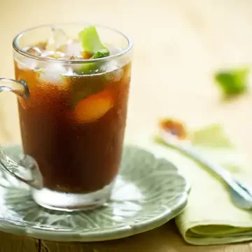 Café gelado com limão