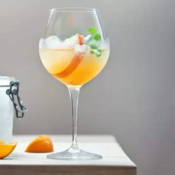 Caipirosca de mexerica com coentro