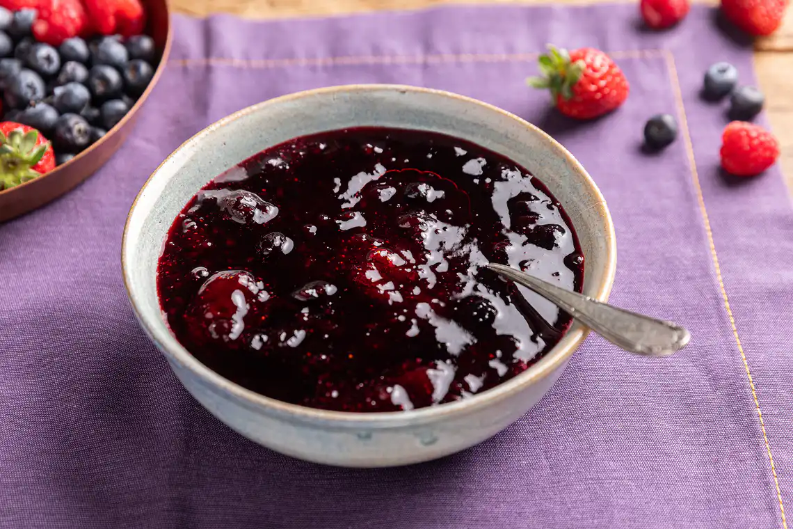 Calda de frutas vermelhas