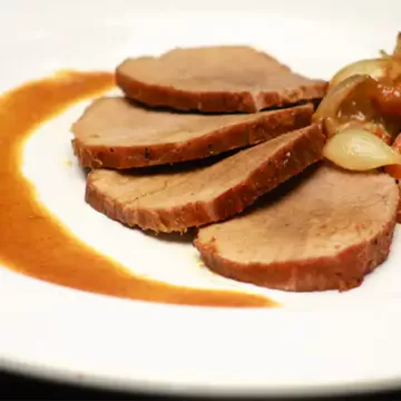 Carne de panela com legumes