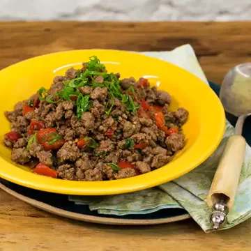Carne moída com refogado de pimentão