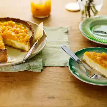 Cheesecake com calda de damasco