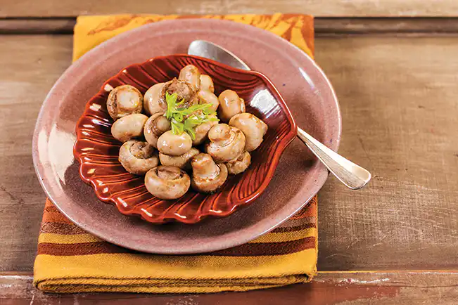 Cogumelo assado com shoyu e gengibre