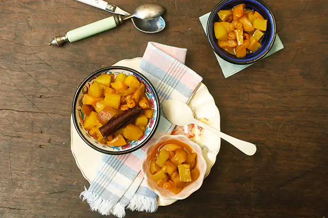 Compota de chuchu com frutas e vinho