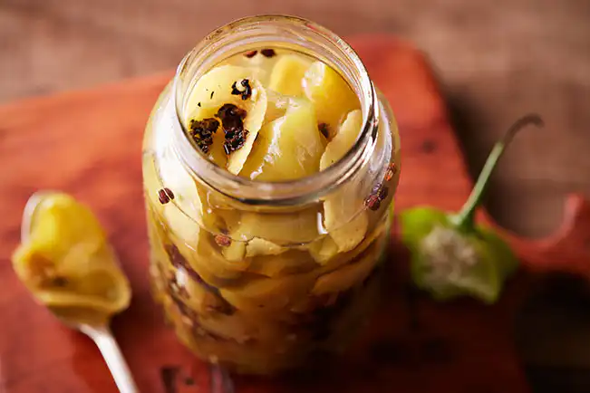 Conserva de pimenta cambuci com limão-siciliano