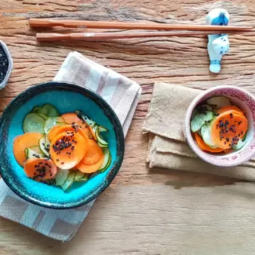 Conserva oriental de pepino e cenoura