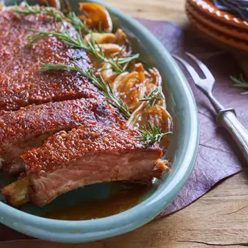 Costelinha assada com goiabada e melado