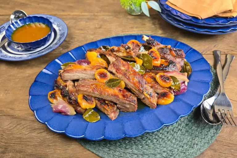 Receita de Costelinha de porco com geleia de damasco