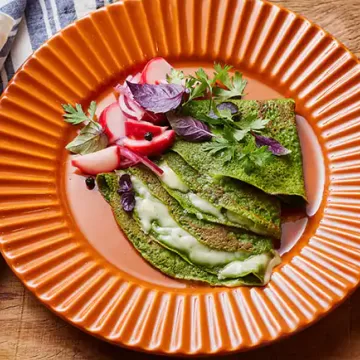 Crepe verde de couve com queijo (reaproveitamento)