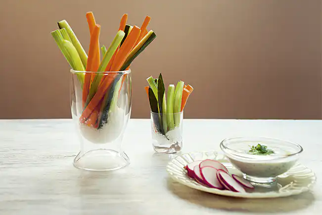 Crudités com molho de iogurte