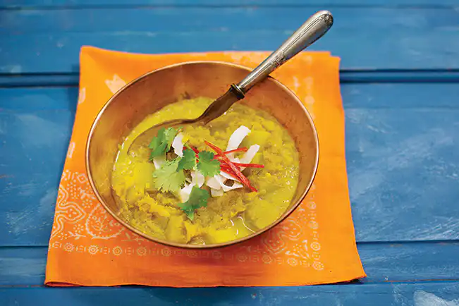 Curry de chuchu com maçã