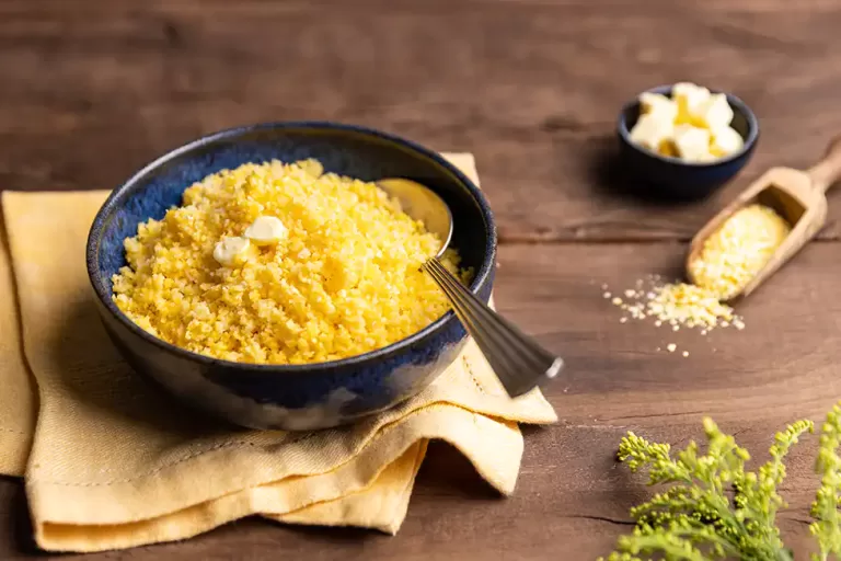 Receita de Cuscuz de milho de micro-ondas