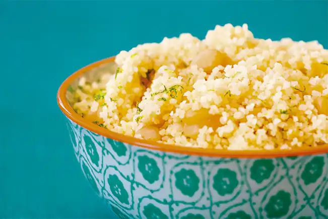 Cuscuz marroquino com grão-de-bico