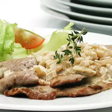 Escalope de filé mignon ao molho de uísque
