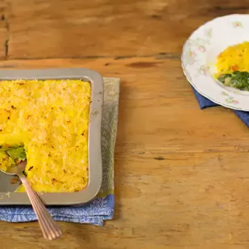 Escondidinho de mandioquinha com escarola