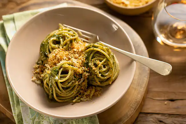 Espaguete ao pesto