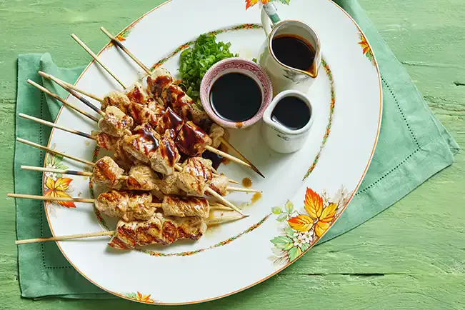 Receita de Espetinho de frango oriental com molho teriyaki