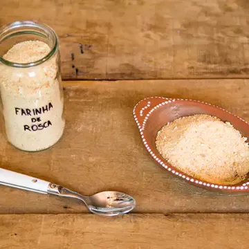 Farinha de rosca caseira