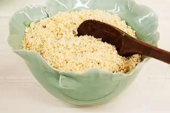 Receita de Farofa de biju com castanha-do-pará