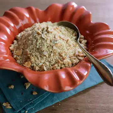 Farofa de castanha-de-caju e farinha biju