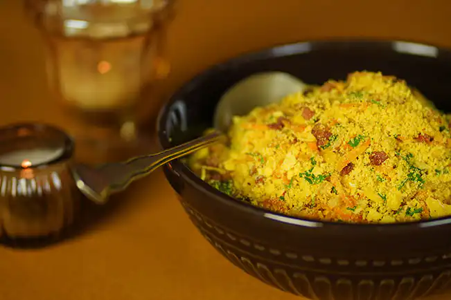 Farofa de milho com cenoura e bacon