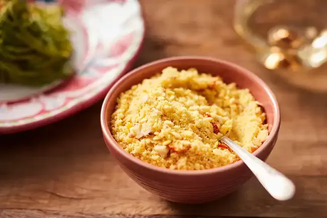 Receita de Farofa picante de milho com castanha-do-pará