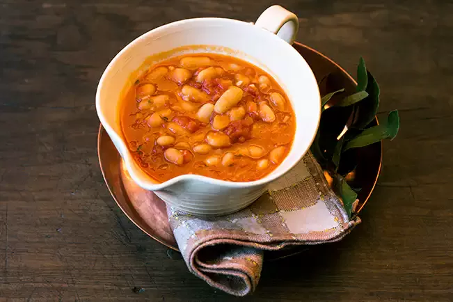 Receita de Feijão-branco com molho de tomate