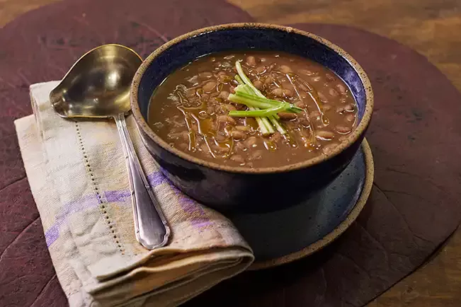 Receita de Feijão-carioca com ervas e noz-moscada