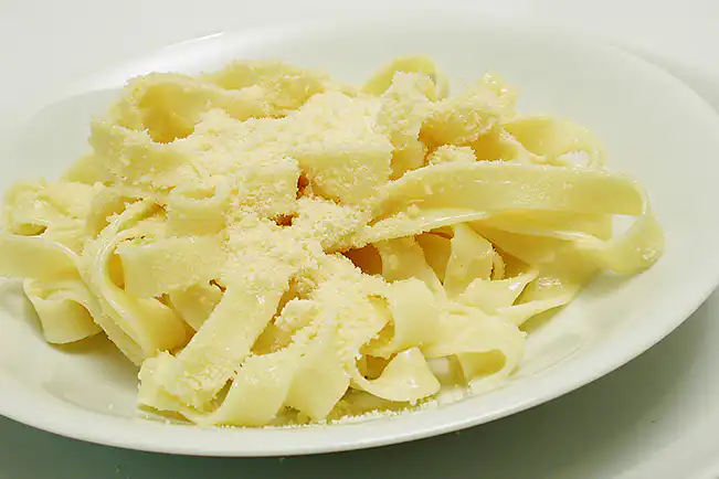 Fettuccine alfredo