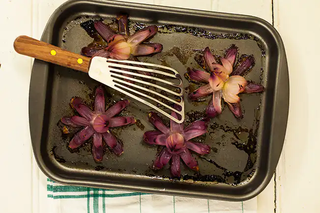 Flor de cebola assada