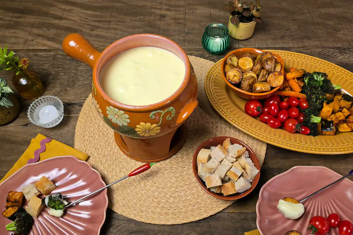 Fondue de queijo brasileiro