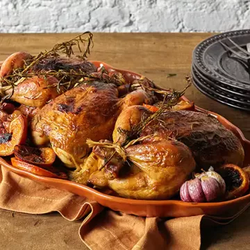 Frango assado com laranja e alecrim
