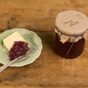 Geleia de pêssego com chuchu e vinho