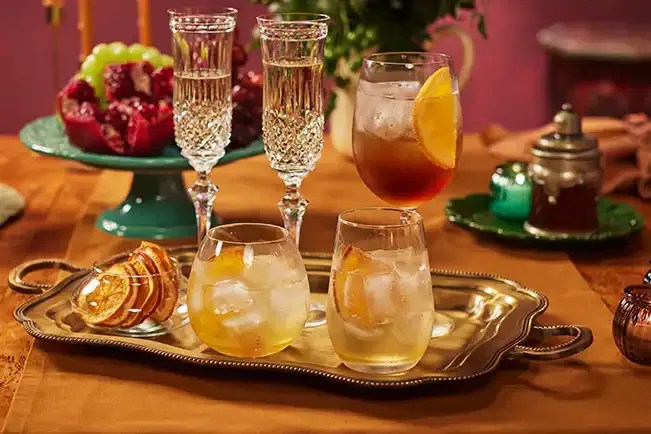 Receita de Gim tônica com laranja desidratada e louro