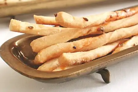 Grissini - palitos salgados de erva-doce